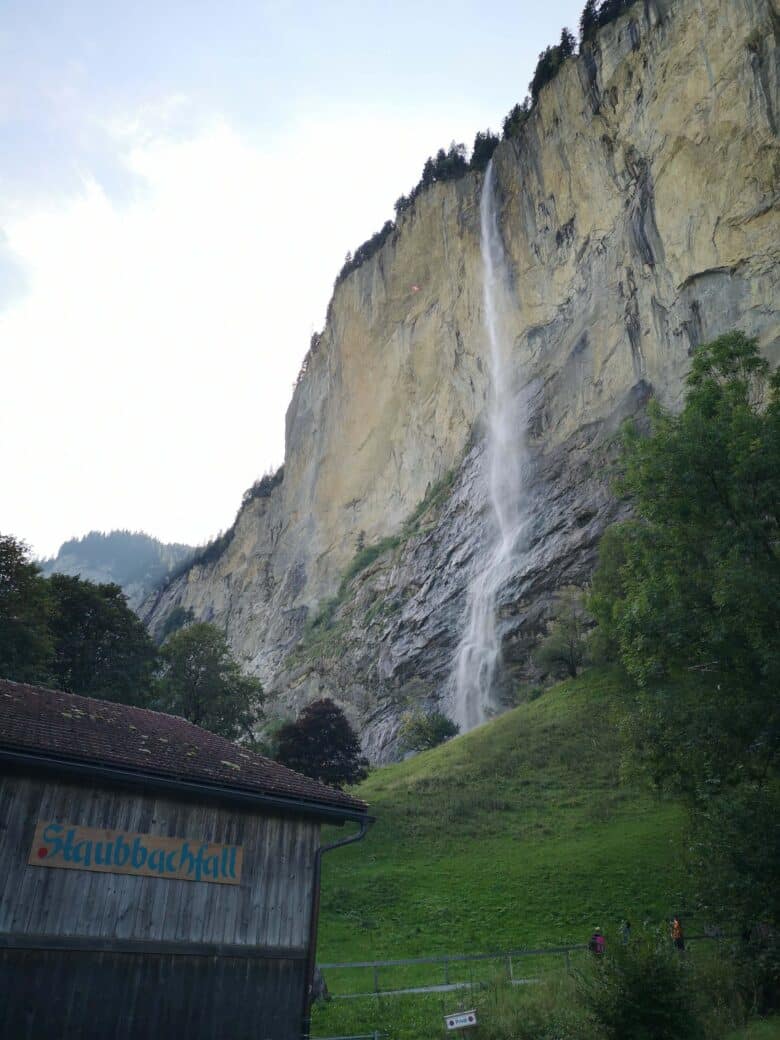 staubbachfall-wasserfall-lauterbrunnen