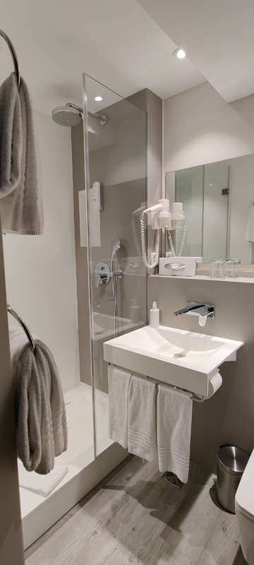 hotel-terrace-engelberg-badzimmer