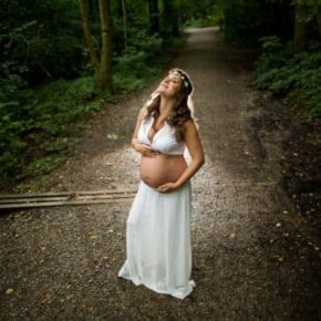 Schwangerschaftsfotos – 10 Tipps für ein entspanntes Fotoshooting