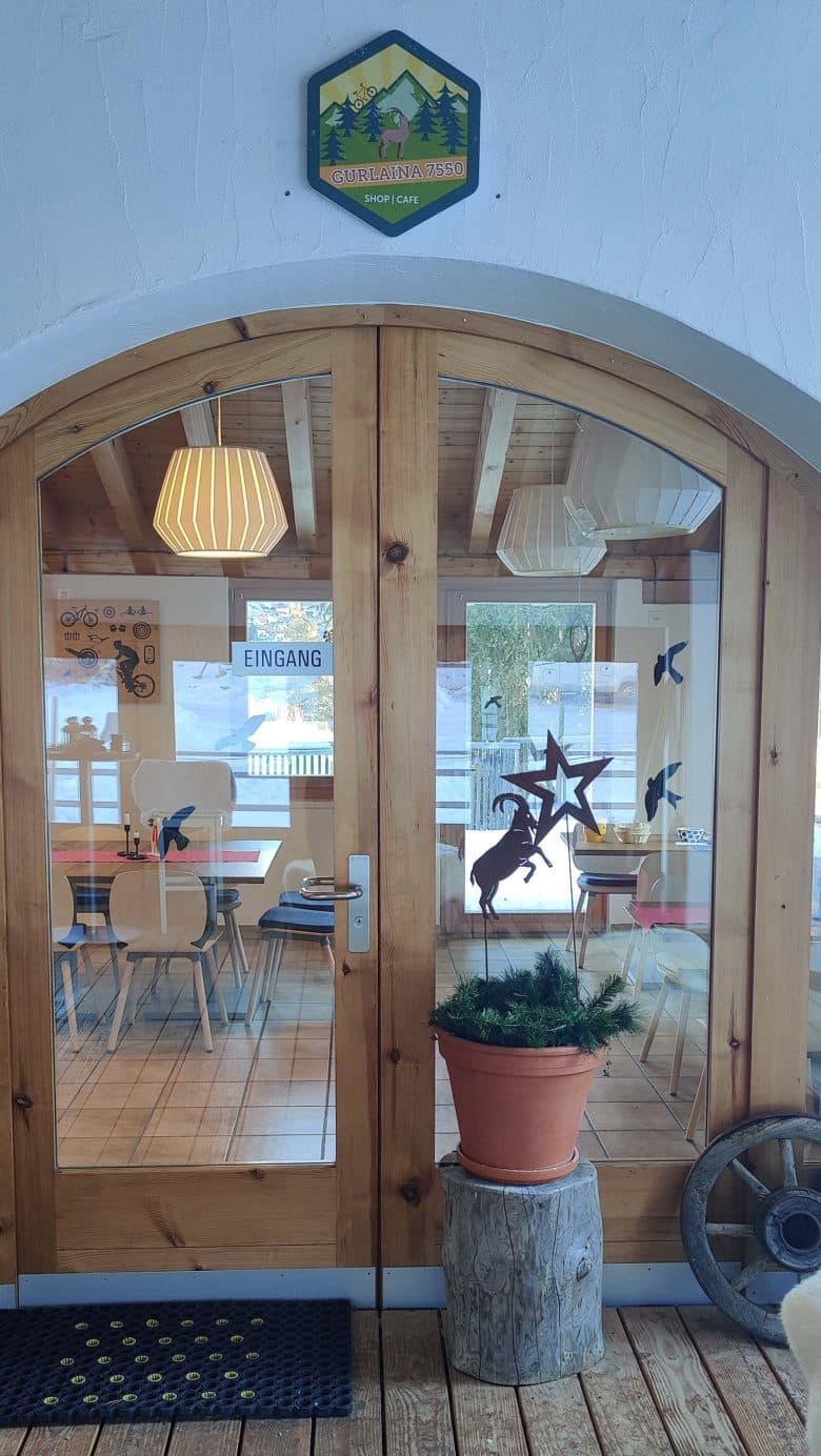 tcs-camping-scuol-restaurant-gurlaina