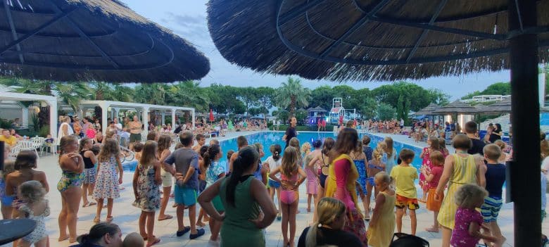 ca-pasquali-village-poolparty