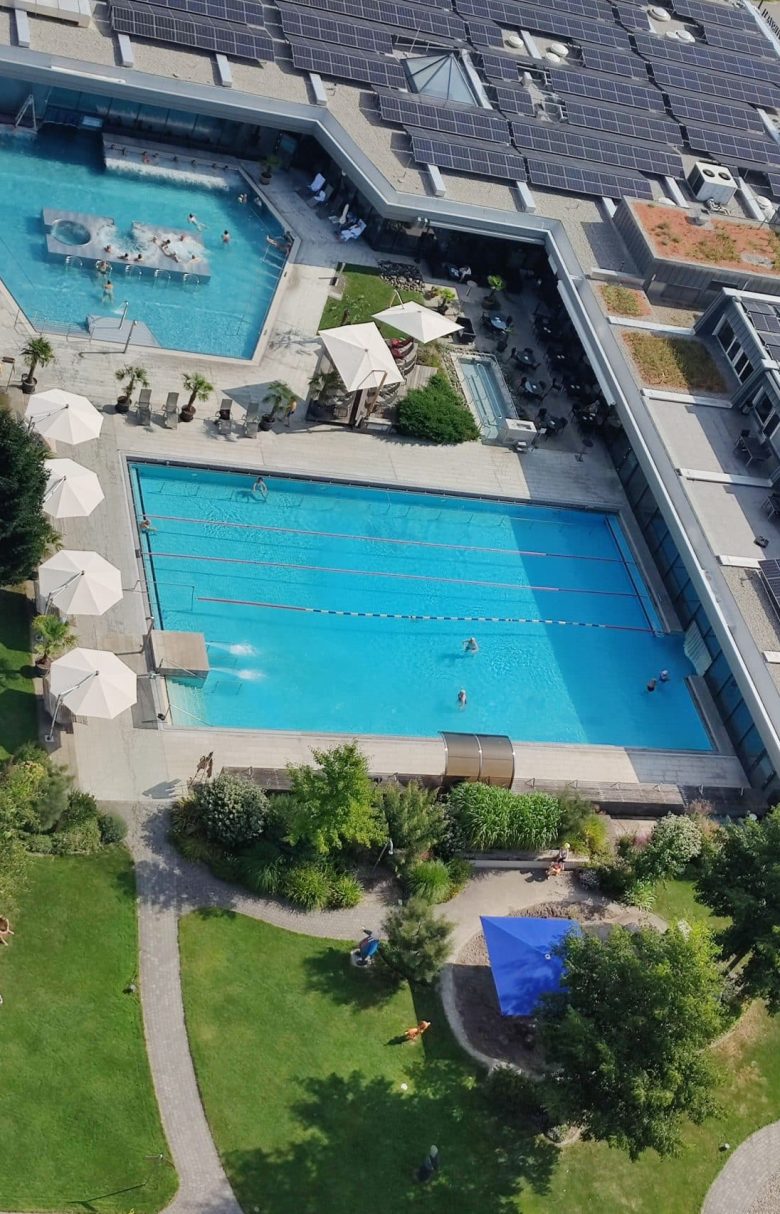 therme-zurzach-outdoor-pool