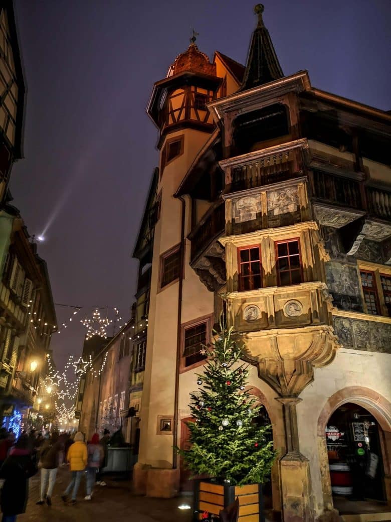 weihnachtsmarkt-colmar-abend-beleuchtung
