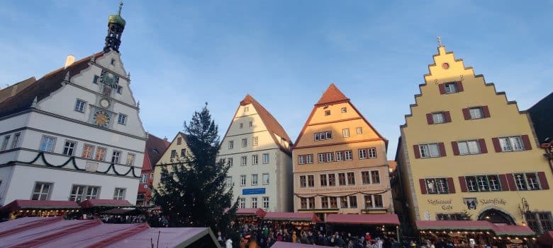 marktplatz-rothenburg-ob-der-tauber