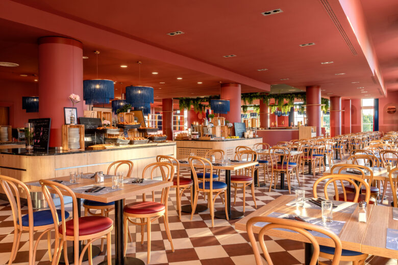grand-magic-hotel-disneyland-paris-restaurant