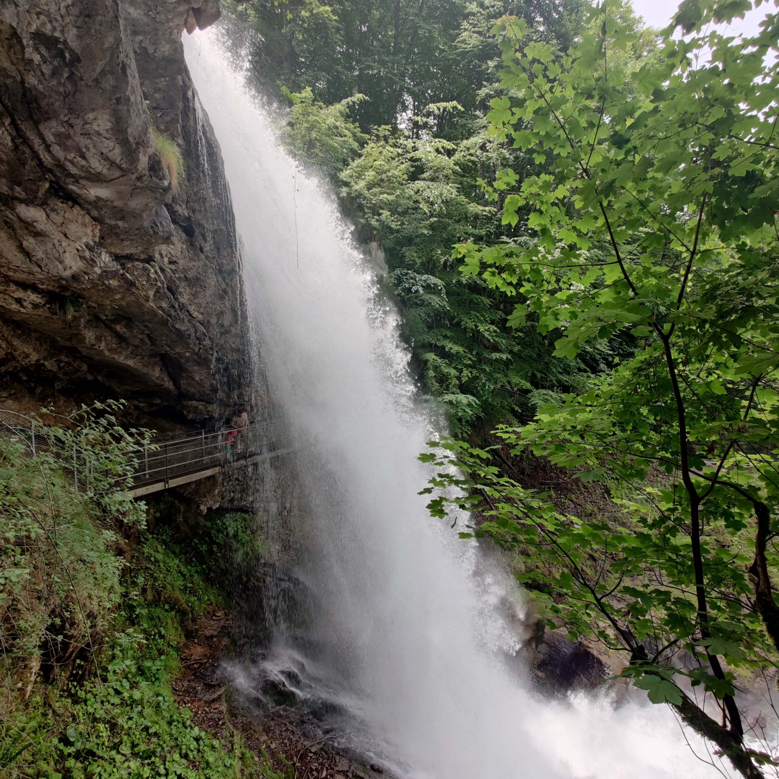 giessbach-wasserfaelle-brienz