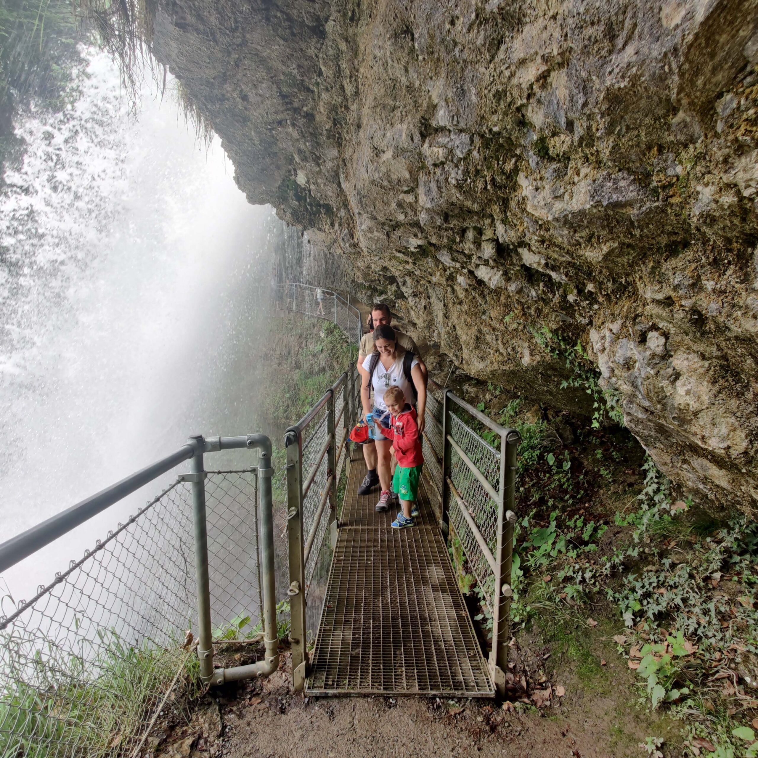 giessbach-wasserfaelle-brienz