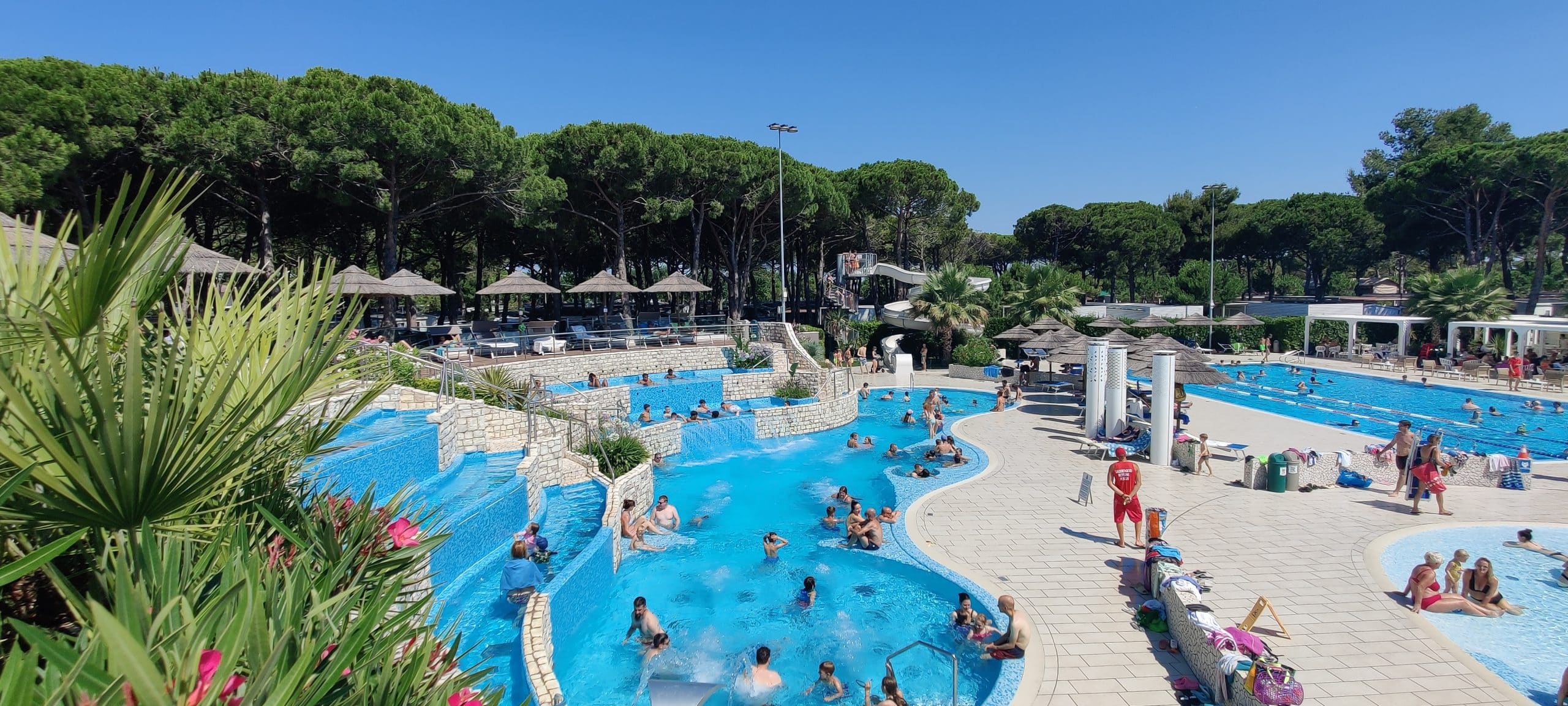 ca-pasquali-village-pool-anlage