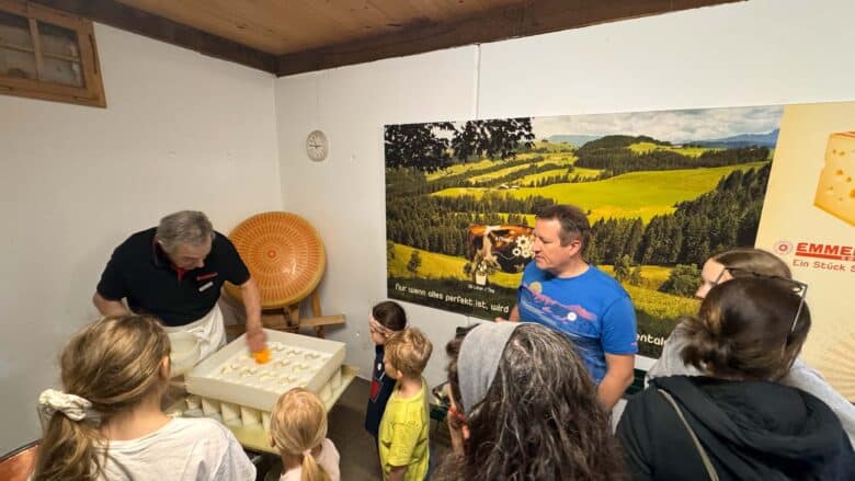 frischkaese-workshop-emmental-schaukaeserei