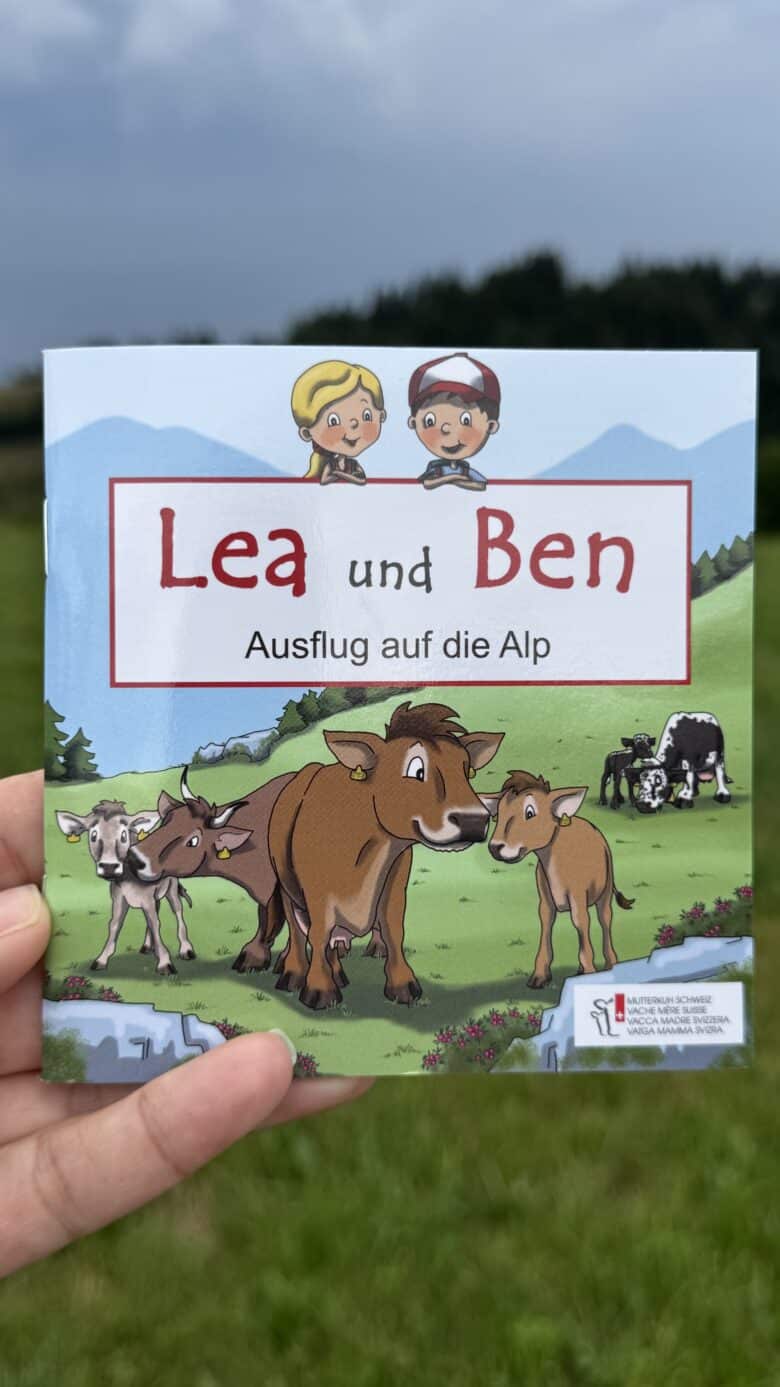 erlebnisweg-lea-und-ben-bei-den-mutterkuehen