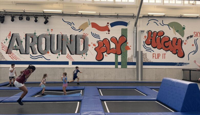 freiruum-zug-trampolin-halle
