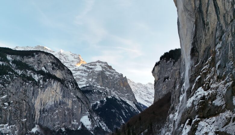 staubbachfall-lauterbrunnen-winter